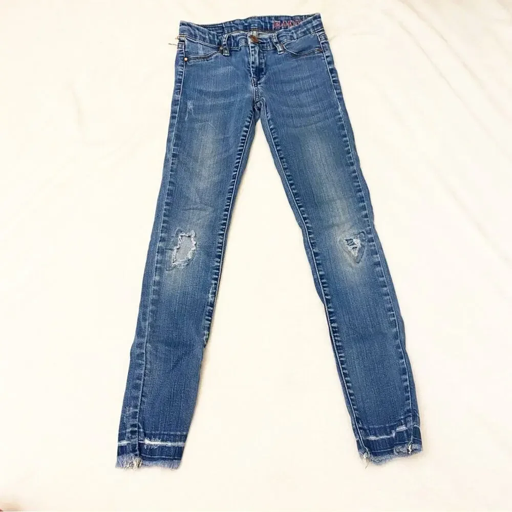 Girl's Blank NYC distressed jeans sz 8 Skinny Fit Distressed Jeans